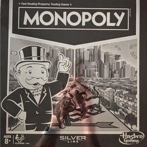 Hasbro Silver Line Monopoly Board Game♟️
